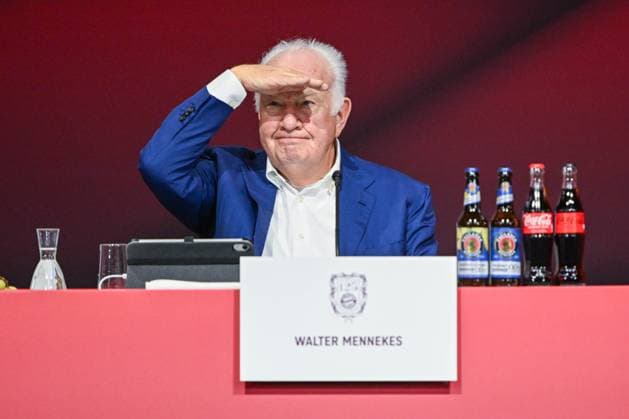 Annual General Meeting of FC Bayern Munich Bayer 04 Leverkusen on 02 11 2025 at BMW Park in Munich Walter Mennekes Vice President Munich MT
