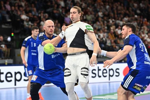 Juri KNORR GER , action,duel handball international Germany GER Iceland ISL 29 31 on 02 11 2025 SAP GARDEN