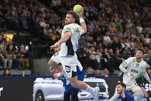 Johannes GOLLA GER , Action,Torwuf Handball Laenderspiel Germany GER Iceland ISL 29 31 am 02 11 2025 SAP GARDEN