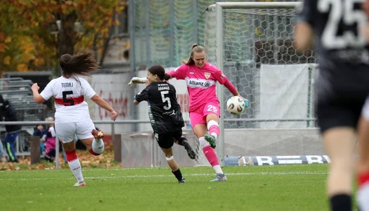 02 11 25 Women VfB Stuttgart VfR SW Warbeyen 1945 Germany, Stuttgart, 02 11 2025, Soccer, Women, 2 Bundesliga, Season 2025 2026, VfB Stuttgart VfR SW Warbeyen 1945 7 2 Eve Boettcher VfB Stuttgart