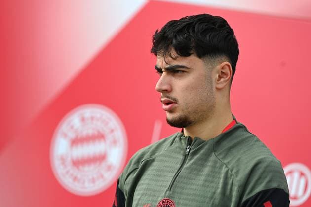 Aleksandar PAVLOVIC Bayern Muenchen , single picture,cropped single motif,portrait,portrait final training on 03 11 2025 Football Champions League,season 2025 26 Paris Saint Germain FC Bayern Muenchen
