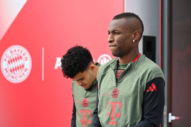 v re Nicolas JACKSON Bayern Muenchen , Luis DIAZ Bayern Muenchen Final training on 03 11 2025 Football Champions League,Season 2025 26 Paris Saint Germain FC Bayern Muenchen