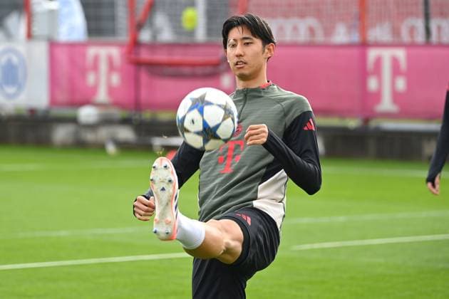 NO SALES IN JAPAN Hiroki ITO Bayern Muenchen on the ball,action,single image,cropped single motif,half figure,half figure final training on 03 11 2025 Football Champions League,season 2025 26 Paris Saint Germain FC Bayern Muenchen