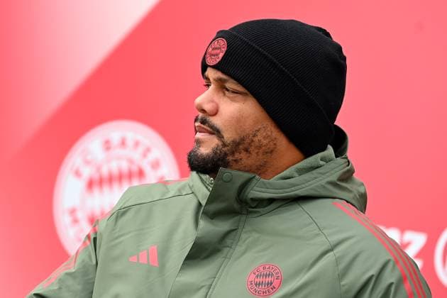 Coach Vincent KOMPANY Bayern Muenchen ,Single image,cropped single subject,portrait,portrait,portrait final training on 03 11 2025 Football Champions League,Season 2025 26 Paris Saint Germain FC Bayern Muenchen