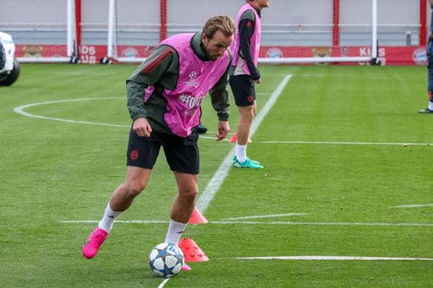 Harry Kane FC Bayern Muenchen, 09 with ball, GER, Final training, FC Bayern Muenchen, Football, UEFA Champions League, League phase, Matchday 4, 2025 2026 season, 03 11 2025, GER, Final training, FC Bayern Muenchen, Football, UEFA Champions League, League phase, Matchday 4, 2025 2026 season, 03 11 2025 Muenchen Copyright: xEibner-Pressefoto JennixMaulx EP_JML