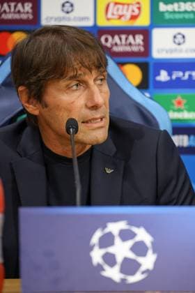 Antonio Conte s press conference, PK, Pressekonferenz Antonio Conte Head Coach of SSC Napoli During the press conference held by Antonio Conte and Matteo Politano on November 3, 2025, for the 2025 26 Champions League in Naples at the Stadio Maradona. Napoli Stadio Maradona Campania ITALIA Copyright: xFABIOxSASSOxFabioxSassox 2L8A3587