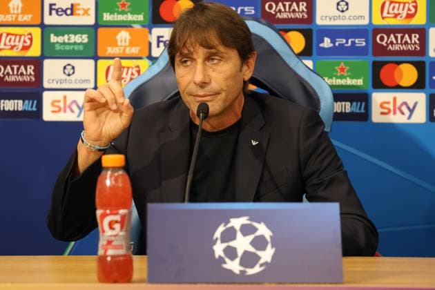 SSC Napoli press conference, PK, Pressekonferenz champions league 2025 26 Antonio Conte of SSC Napoli during a press conferenze for the 2025 26 champions league on the 3rd of November 2025 in Naples, Italy, Credit:Fabio Sasso Avalon Italy, Campania, Naples  Copyright: xFabioxSassox xAvalonx 1050072459
