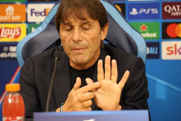 SSC Napoli press conference, PK, Pressekonferenz champions league 2025 26 Antonio Conte of SSC Napoli during a press conferenze for the 2025 26 champions league on the 3rd of November 2025 in Naples, Italy, Credit:Fabio Sasso Avalon Italy, Campania, Naples  Copyright: xFabioxSassox xAvalonx 1050072491