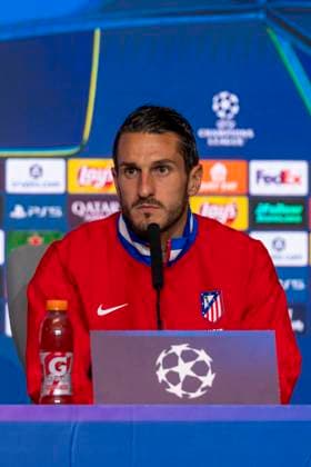 November 3, 2025, Madrid, Madrid, Spain: KOKE of ATLETICO DE MADRID speaking during the press conference, PK, Pressekonferenz prior to the Champions League match, group stage match 4, ATLETICO DE MADRID - UNION SG. November 3, 2025, Riyadh Air Metropolitan Stadium, Madrid, Spain. Madrid Spain - ZUMAc312 20251103_zsp_c312_004 Copyright: xOscarxManuelxSanchezx