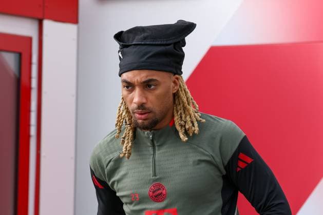 Sacha Boey FC Bayern Muenchen, 23 , GER, Final training, FC Bayern Muenchen, Football, UEFA Champions League, League phase, Matchday 4, 2025 2026 season, 03 11 2025, GER, Final training, FC Bayern Muenchen, Football, UEFA Champions League, League phase, Matchday 4, 2025 2026 season, 03 11 2025 Muenchen Copyright: xEibner-Pressefoto JennixMaulx EP_JML