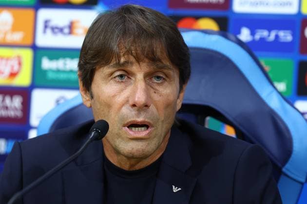 SSC Napoli Training and press conference, PK, Pressekonferenz - UEFA Champions League 2025 26 League Phase MD4 Antonio Conte coaches Napoli during a press conference ahead of the UEFA Champions League 2025 26 League Phase MD4 against Eintracht Frankfurt at Stadio Maradona in Naples, Italy, on November 3, 2025. Naples ITALY  Copyright: xCiroxDexLucax originalFilename:deluca-sscnapol251103_npTvL.jpg
