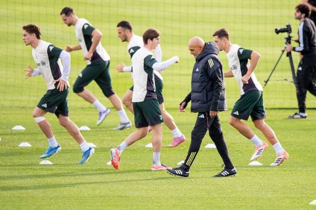 Juventus™ head coach Luciano Spalletti during the Juventus training session before the UCL Match Juventus vs Sporting at Continassa Juventus Training Center in Turin, north west Italy - Monday, November 3, 2025. - Soccer .  Copyright: xAlbertoxGandolfo LaPressex