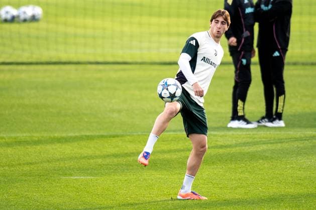 Juventus™ Fabio Miretti during the Juventus training session before the UCL Match Juventus vs Sporting at Continassa Juventus Training Center in Turin, north west Italy - Monday, November 3, 2025. - Soccer .  Copyright: xAlbertoxGandolfo LaPressex
