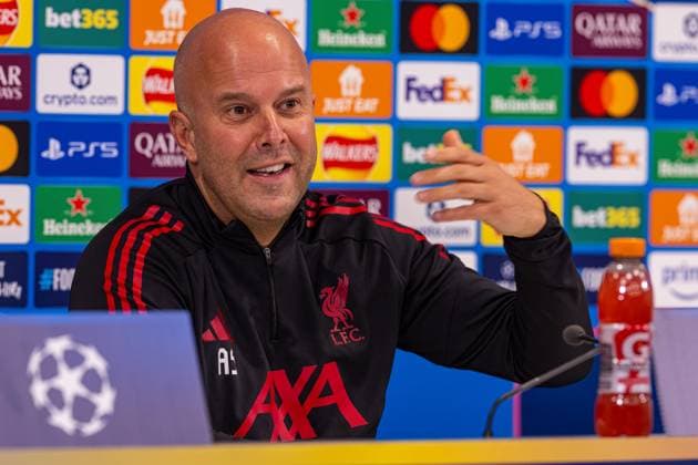 Football - UEFA Champions League - League Phase - Liverpool FC v Real Madrid CF - MD-1 LIVERPOOL, ENGLAND - Monday, November 3, 2025: Liverpool s head coach Arne Slot during a press conference, PK, Pressekonferenz at Anfield ahead of the UEFA Champions League game between Liverpool FC and Real Madrid CF. (Photo by David Rawcliffe Propaganda) LIVERPOOL Anfield MERSEYSIDE ENGLAND  Copyright: xDavidxRawcliffex P2025-11-03-Liverpool_Real_Madrid_MD-1-71