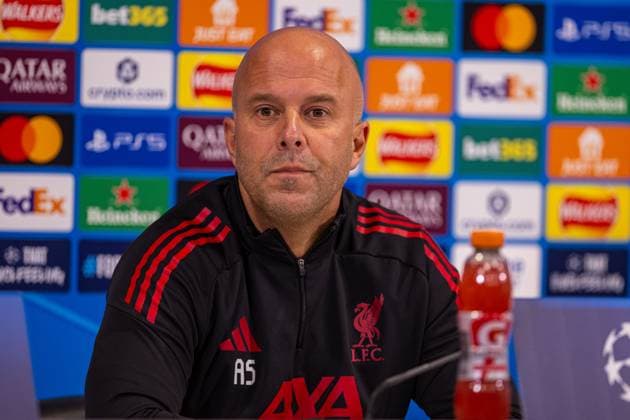 Football - UEFA Champions League - League Phase - Liverpool FC v Real Madrid CF - MD-1 LIVERPOOL, ENGLAND - Monday, November 3, 2025: Liverpool s head coach Arne Slot during a press conference, PK, Pressekonferenz at Anfield ahead of the UEFA Champions League game between Liverpool FC and Real Madrid CF. (Photo by David Rawcliffe Propaganda) LIVERPOOL Anfield MERSEYSIDE ENGLAND  Copyright: xDavidxRawcliffex P2025-11-03-Liverpool_Real_Madrid_MD-1-86