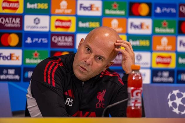 Football - UEFA Champions League - League Phase - Liverpool FC v Real Madrid CF - MD-1 LIVERPOOL, ENGLAND - Monday, November 3, 2025: Liverpool s head coach Arne Slot during a press conference, PK, Pressekonferenz at Anfield ahead of the UEFA Champions League game between Liverpool FC and Real Madrid CF. (Photo by David Rawcliffe Propaganda) LIVERPOOL Anfield MERSEYSIDE ENGLAND  Copyright: xDavidxRawcliffex P2025-11-03-Liverpool_Real_Madrid_MD-1-88
