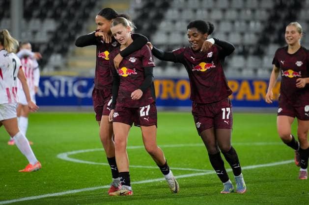 Soccer, Google Pixel Womens Bundesliga, 8 Matchday, 2025 2026, SC Freiburg vs RB Leipzig, 03 11 2025, Dreisamstadion, Freiburg, Marlene Müller RB Leipzig ,27 Freiburg Dreisamstadion Baden Württemberg Germany Copyright: xFINLEYxMÖRCHx