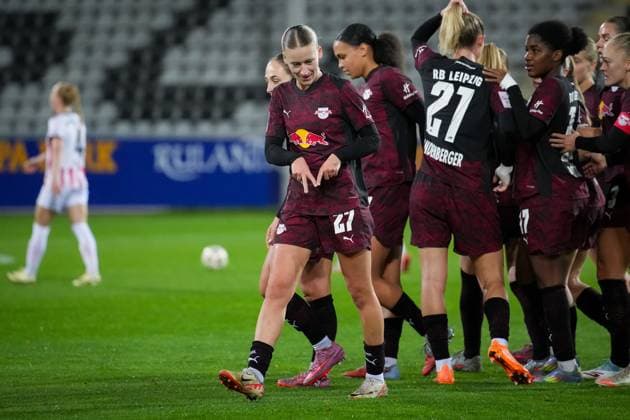 Soccer, Google Pixel Womens Bundesliga, 8 Matchday, 2025 2026, SC Freiburg vs RB Leipzig, 03 11 2025, Dreisamstadion, Freiburg, Marlene Müller RB Leipzig ,27 Freiburg Dreisamstadion Baden Württemberg Germany Copyright: xFINLEYxMÖRCHx