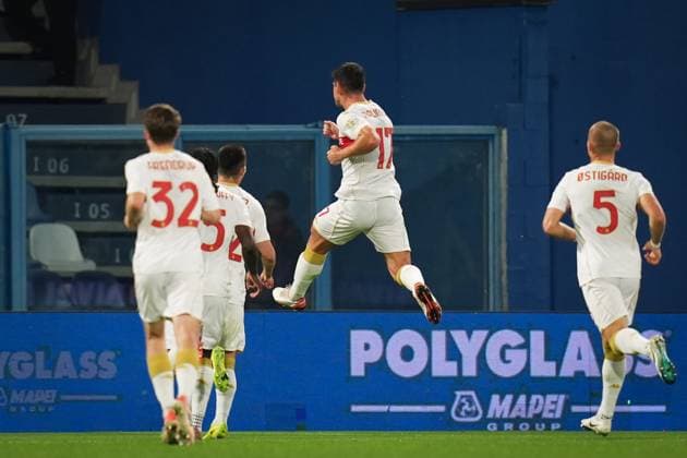 Genoa™s Ruslan Malinovskyi celebrates after scoring the 0-1 goal for his team during the Serie A soccer match between Sassuolo and Genoa at the Mapei Stadium CittÃ del Tricolore in Reggio Emilia, north Italy - Monday, November 3, 2025 - - Soccer -  Copyright: xMassimoxPaolone LaPressex