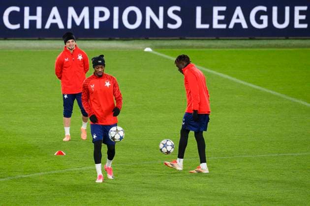 (L-R) Christos Zafeiris, Cham Muhammed Seracevic and Youssoupha Sanyang of Slavia attend the training session prior to Champions League 4th qualifying round match SK Slavia Praha vs Arsenal FC in Prague, Czech Republic, November 3rd, 2025. (CTKxPhoto MichalxKamaryt) CTKPhotoP2025110306268  CTKPhotoP2025110306268