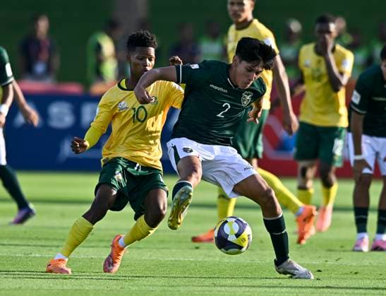 South Africa v Bolivia: Group A - FIFA U-17 World Cup Qatar 2025 WITBOOI Emile (L) of South Africa and ESTRADA Kenyhiro of Bolivia in action during the FIFA U-17 World cup Qatar 2025 group A match between South Africa and Bolivia in Doha, Qatar, on November 3, 2025 DOHA Qatar Copyright: xNOUSHADx