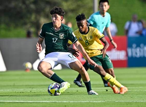 South Africa v Bolivia: Group A - FIFA U-17 World Cup Qatar 2025 MLANGENI Teboho (R) of South Africa and NUNEZ Bruno of Bolivia in action during the FIFA U-17 World cup Qatar 2025 group A match between South Africa and Bolivia in Doha, Qatar, on November 3, 2025 DOHA Qatar Copyright: xNOUSHADx