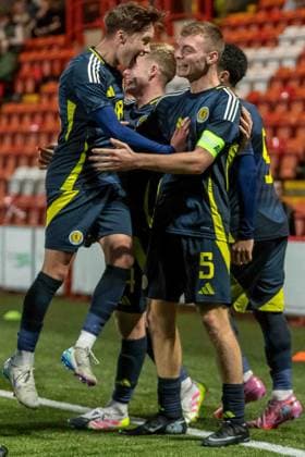U17, U 17 Scotland v U17 Lithuania U17 European Championships 03 11 2025. Group H GOAL! 4-1 Aaron Thomson of Scotland national team, Nationalteam completes the win late in the 2nd half and celebrates with his team mates during the UEFA U17 s European Championships, Scotland vs Lithuania, Albert Bartlett Stadium, Airdrie, Scotland. 3 November 2025 Airdrie Albert Bartlett Stadium North Lanarkshire Scotland Editorial use only , Copyright: xColinxPoultneyx PSI-23150-0021