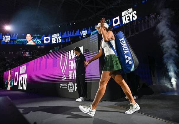 WTA, Tennis Damen Finals 2025 in Riyadh - Day Three RIYADH, SAUDI ARABIA - NOVEMBER 3: Madison Keys of the United States arrives ahead of her second group-stage match against compatriot Amanda Anisimova, on Day 3 of the 2025 WTA Finals, part of the Hologic WTA Tour, at King Saud University Indoor Arena in Riyadh, Saudi Arabia, on November 3, 2025. Artur Widak Anadolu Riyadh Saudi Arabia. Editorial use only. Please get in touch for any other usage.  Copyright: x2025xAnadoluxArturxWidakx