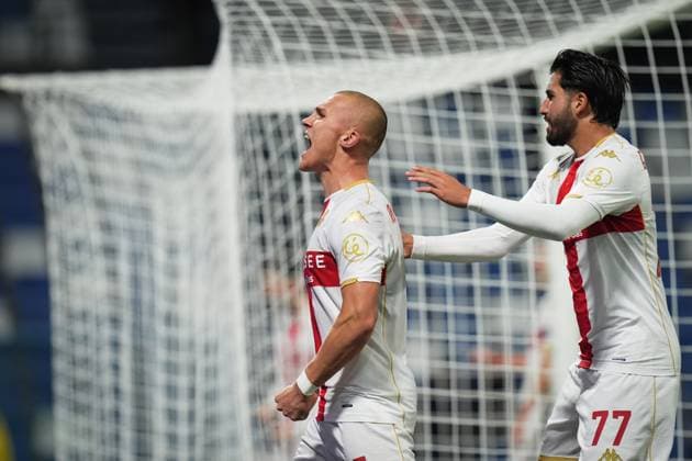 Genoa s Leo Ostigard and GenoaÕs Mikael Egill Ellertsson celebrate for the victory at the end of the Serie A soccer match between Sassuolo and Genoa at the Mapei Stadium Cittˆ del Tricolore in Reggio Emilia, north Italy - Monday, November 3, 2025 - - Soccer -  Copyright: xMassimoxPaolone LaPressex