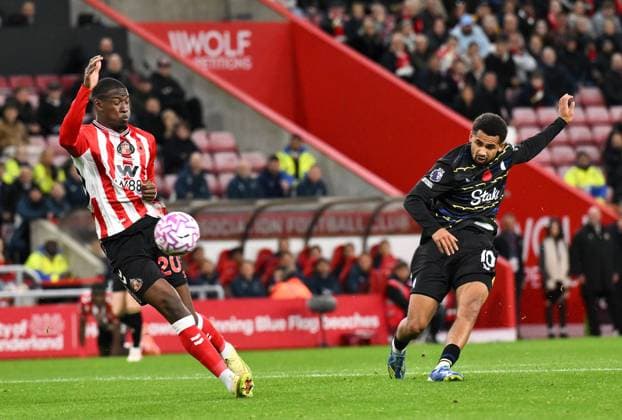 Iliman Ndiaye of Everton scores their first goal Sunderland v Everton, Premier League, Football, Stadium of Light, Sunderland, UK - 03 Nov 2025Sunderland Stadium of Light United Kingdom EDITORIAL USE ONLY No use with unauthorised audio, video, data, fixture lists, club league logos or live services. Online in-match use limited to 120 images, no video emulation. No use in betting, games or single club league player publications. Copyright: xRichardxLee Shutterstockx 15641961z