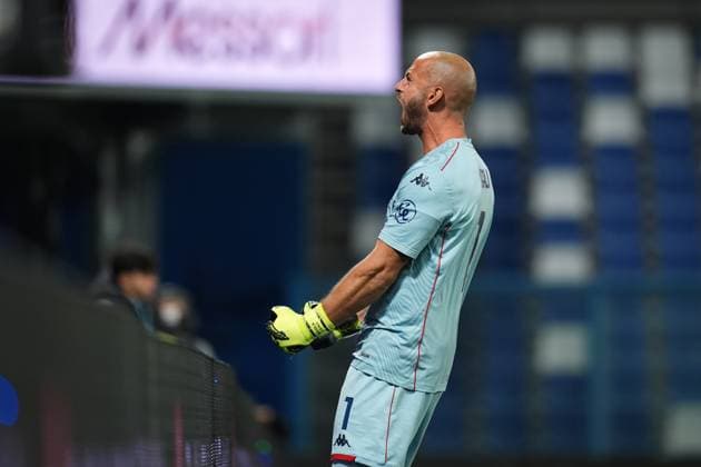 Genoa s goalkeeper Nicola Leali celebrates after the goal of Genoa s Leo Ostigard 1-2 during the Serie A soccer match between Sassuolo and Genoa at the Mapei Stadium CittÃ del Tricolore in Reggio Emilia, north Italy - Monday, November 3, 2025 - - Soccer -  Copyright: xMassimoxPaolone LaPressex