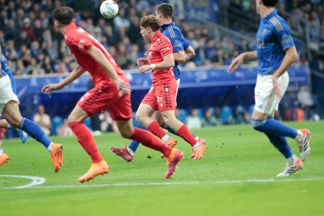 Spanish La Liga EA Sports soccer match Real Oviedo vs Osasuna at Carlos Tartiere Stadium in Oviedo, Asturias, Spain. 03 November 2025 900 Cordon Press  900 CordonxPress LOF - Real Oviedo vs Osasuna
