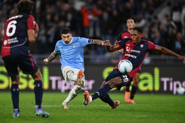 As Roma 03 11 2025 - campionato di calcio serie A Lazio-Cagliari foto Antonello Sammarco Image nella foto: gol Mattia Zaccagni 