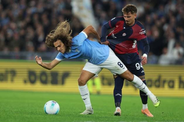Football: Serie A Enilive 2025-2026 matchday, 10, SS Lazio and Cagliari Calcio Rome, Italy November 3, 2025: Matteo Guendouzi of Lazio, Sebastiano Esposito of Cagliari Calcio seen in action during the Serie A Enilive 2025-2026 football matchday 10, between SS Lazio vs Cagliari Calcio at Olympic Stadium. rome olympic stadium italy italy Copyright: xmarcoxiacobucci