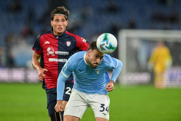 CALCIO - Serie A - SS Lazio vs Cagliari Calcio Mario Gila of SS Lazio under pressure from Gennaro Borrelli of Cagliari during the match of 10th day of the Serie A Championship between S.S. Lazio and Cagliari Calcio at the Olimpico Stadium on Nov 3, 2025 in Rome, Italy. during SS Lazio vs Cagliari Calcio, Italian soccer Serie A match in Rome, Italy, November 03 2025 Rome Italy  Copyright: xIPAxSport ABACAx
