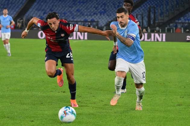 3rd November 2025, Stadio Olimpico, Rome, Italy; Italian Serie A Football; Lazio versus Cagliari; Mattia Zaccagni of SS Lazio under pressure from Gabriele Zappa of Cagliari  AllShotLive