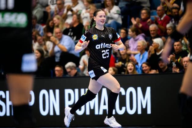 Gummersbach Handball Womens European Championship Qualification, Germany North Macedonia Luisa Scherer Germany Cheers Joy Emotion Gummersbach Schwalbe Arena Germany