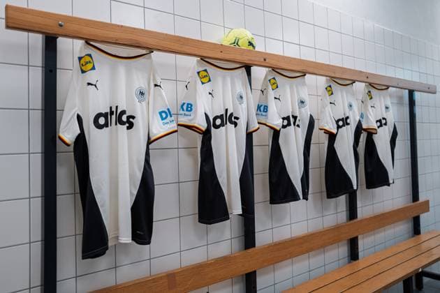 Gummersbach Handball Women Germany Photoshooting Jerseys Gummersbach Schwalbe Arena Germany