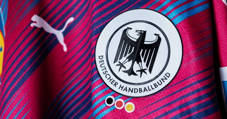 Gummersbach Handball Women Germany Photo shoot Logo Bundesadler Special jersey Gummersbach Schwalbe Arena Germany