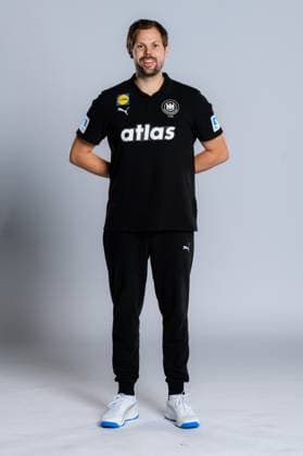 Gummersbach Handball Women Germany Photo shoot Co Coach Frederick Griesbach Germany Gummersbach Schwalbe Arena Germany