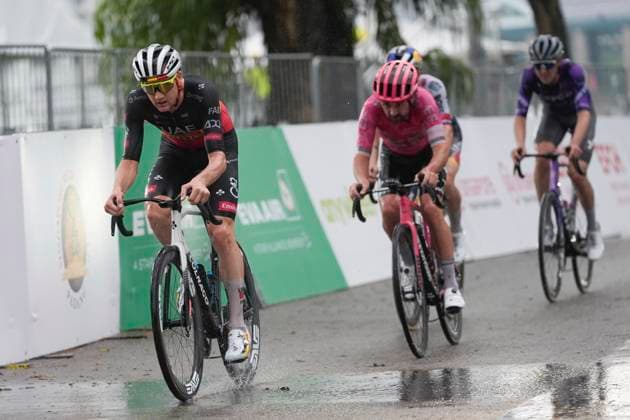 2nd November 2025, Marina Bay Circuit, Marina Bay, Singapore; Tour de France EFGH Singapore Criterium 2025 Cycling; Tim Wellens of UAE Team Emirates XRG leads Ben Healy  StevexFlynn