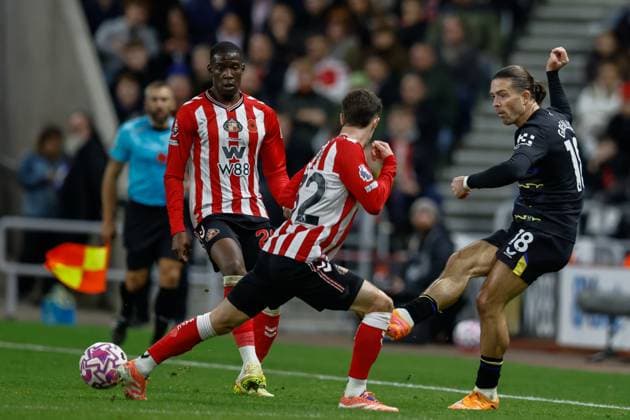 3rd November 2025; Stadium of Light, Sunderland, England; Premier League Football, Sunderland versus Everton; Trai Hume of Sunderland beaten by a pass from Jack Grealish of Everton  CraigxCowan