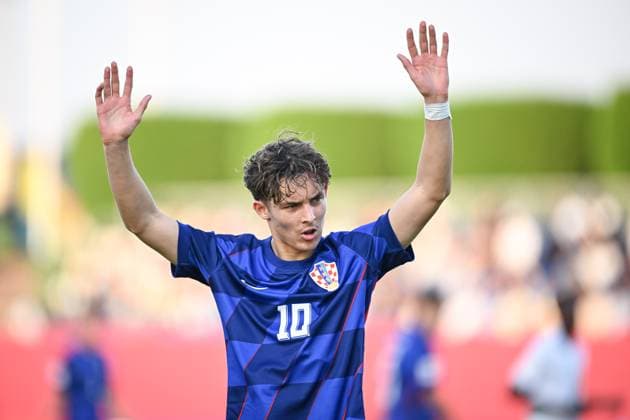 Football, Junior U 17 World Cup 2025 in Doha Qatar Preliminary round 03 11 2025 Group C Senegal Croatia Niko Horvat Croatia Borussia Moenchengladbach