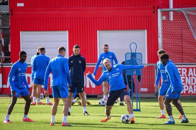 Football, CL, Bayer 04 Leverkusen, Training