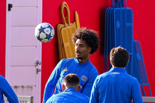 LEVERKUSEN, GERMANY - 4 NOVEMBER, 2025: Loic Bade - UEFA Champions League, MD-1, Practice Bayer 04 at BayArena.  Copyright: xx