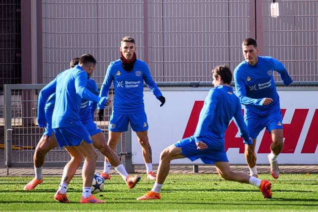 LEVERKUSEN, GERMANY - 4 NOVEMBER, 2025: Alejandro Grimaldo, Patrik Schick, Jonas Hofmann - UEFA Champions League, MD-1, Practice Bayer 04 at BayArena.  Copyright: xx