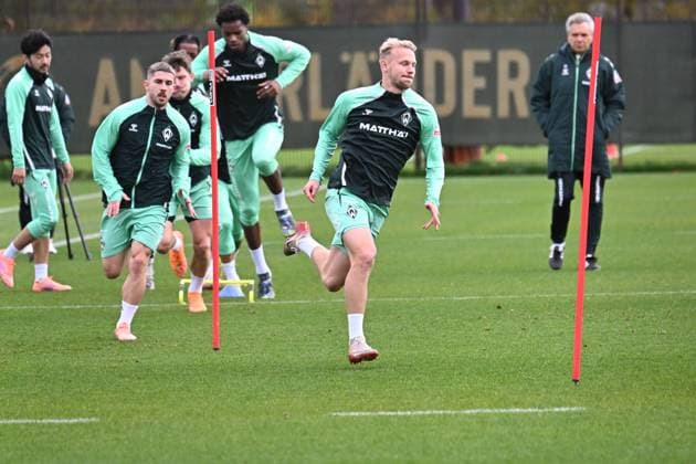 GER, 1 FBL, Werder Bremen Training 04 11 2025, Trainingsgelaende am WESERSTADION Platz 4 5, Bremen, GER, 1 FBL, Werder Bremen Training Marco Gruell Grüll Werder Bremen 17 nordphotoxGmbHxx xKokenge nph00001