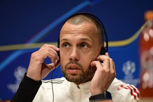AMSTERDAM - Ajax coach Johnny Heitinga during the press conference, PK, Pressekonferenz before the Champions League match against Galatasaray at the De Toekomst sports complex on November 4, 2025, in Amsterdam, Netherlands. ANP OLAF KRAAK UEFA Champions League 2025-2026 xVIxANPxSportx xxANPxIVx 541204126 originalFilename: 541204126.jpg