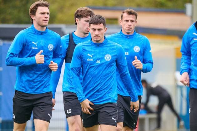04 11 2025, Football, Men, 2 BL, Season 2025 2026, Training Holstein Kiel Adrian Kapralik Kiel, Projensdorf Projensdorf, Training ground, Rase Schleswig Holstein Germany