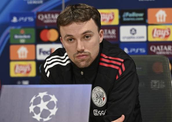 Ahead of UEFA Champions League: Ajax v Galatasaray AMSTERDAM, NETHERLANDS - NOVEMBER 4: Ajax head coach John Heitinga (not seen) and midfielder Youri Regeer hold a press conference, PK, Pressekonferenz at Johan Cruijff Arena ahead of their EFA Champions League week 4 match against Galatasaray, in Amsterdam, Netherlands, on November 4, 2025. Halil Sagirkaya Anadolu Amsterdam Netherlands. Editorial use only. Please get in touch for any other usage.  Copyright: x2025xAnadoluxHalilxSagirkayax